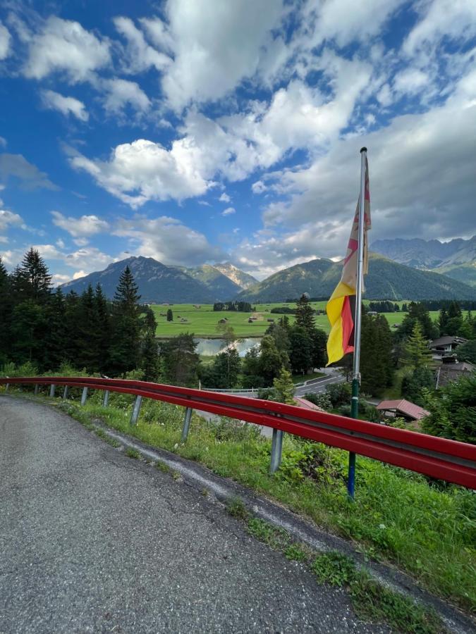 Baeckeralm - B&B 16 + Mittenwald Exterior photo