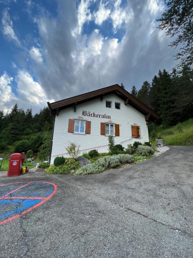 Baeckeralm - B&B 16 + Mittenwald Exterior photo