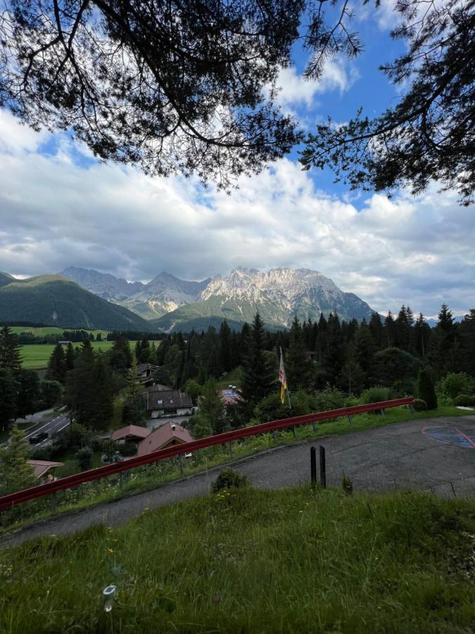 Baeckeralm - B&B 16 + Mittenwald Exterior photo
