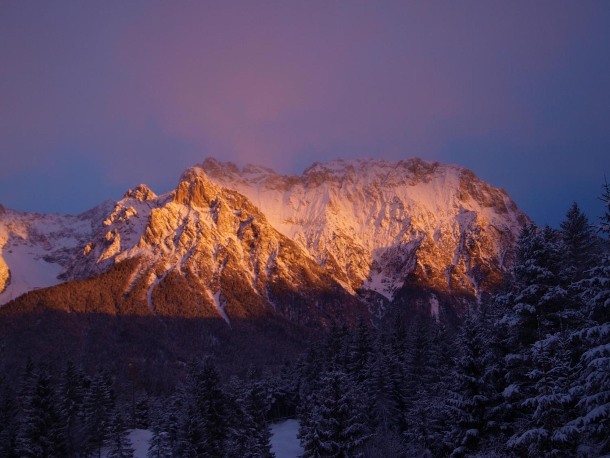 Baeckeralm - B&B 16 + Mittenwald Exterior photo