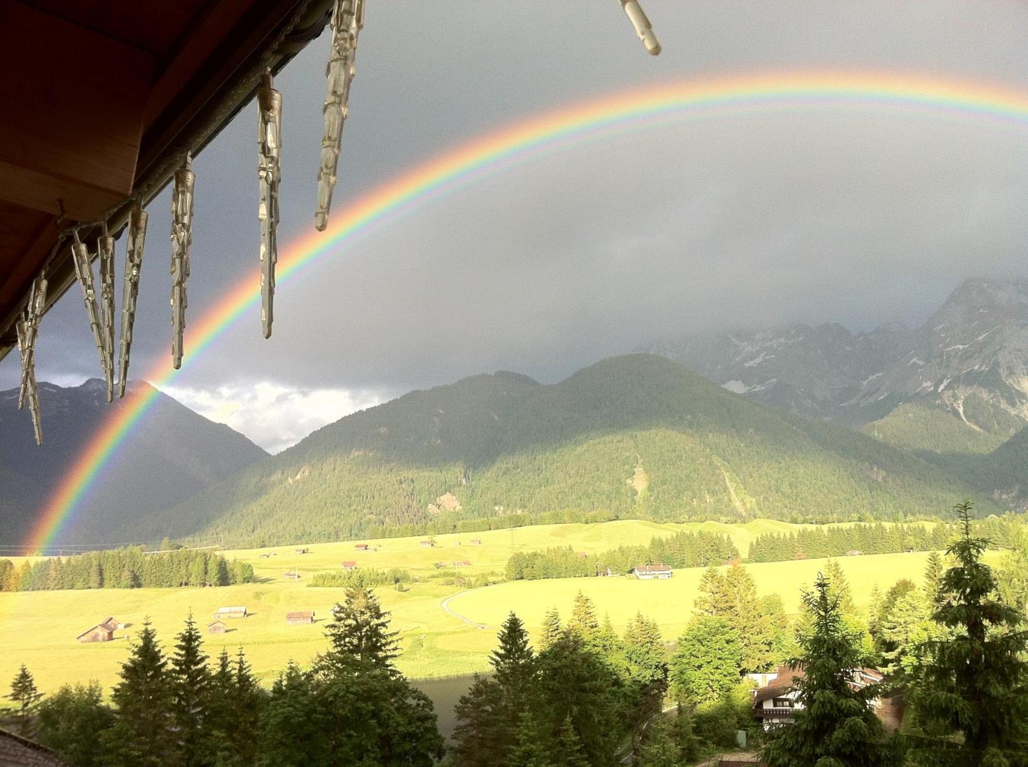 Baeckeralm - B&B 16 + Mittenwald Exterior photo